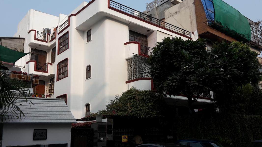 Unser Wohnhaus in Defence Colony